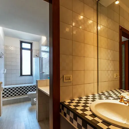 Manzoni 22 Ferienhaus *